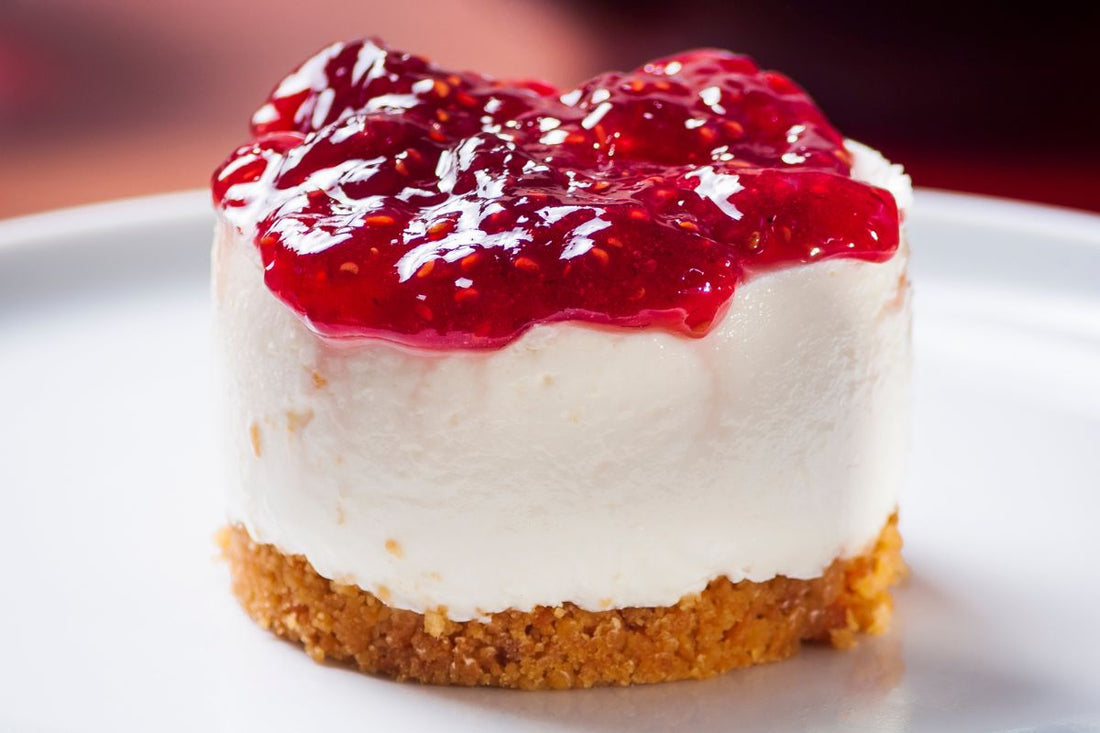 Cheesecake rosa allo yogurt e fragole