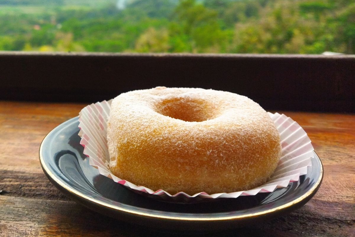 Ciambellone per la prima colazione allo yogurt greco e miele