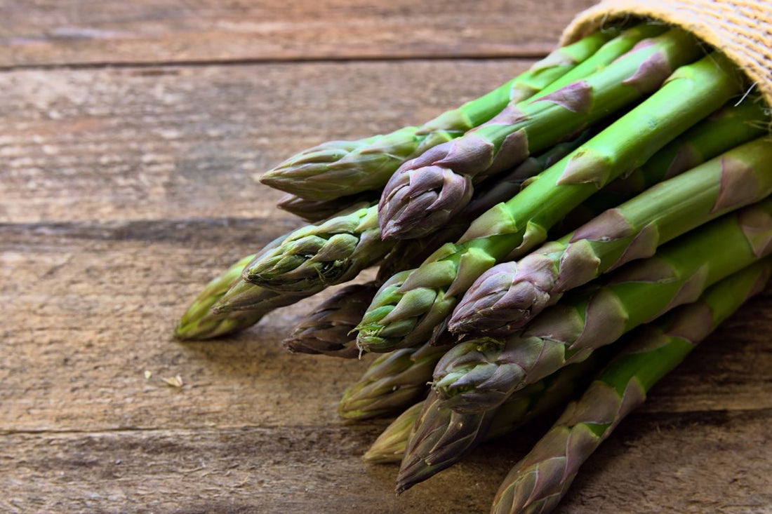 Crepes di avena farcite con asparagi