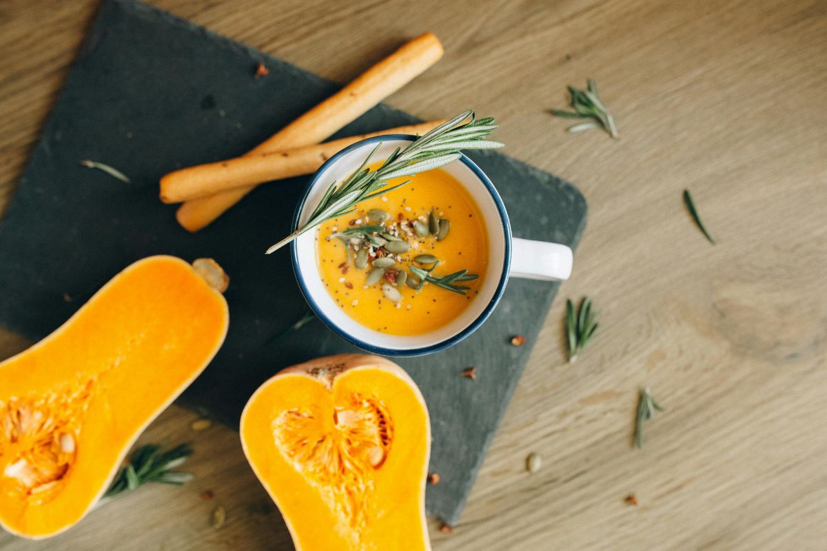 Vellutata di zucca con verdure