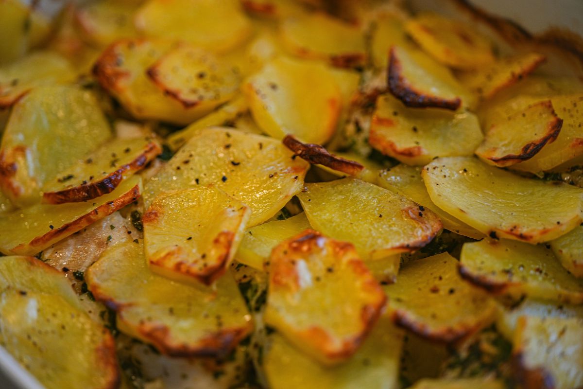 Patate croccanti in friggitrice ad aria